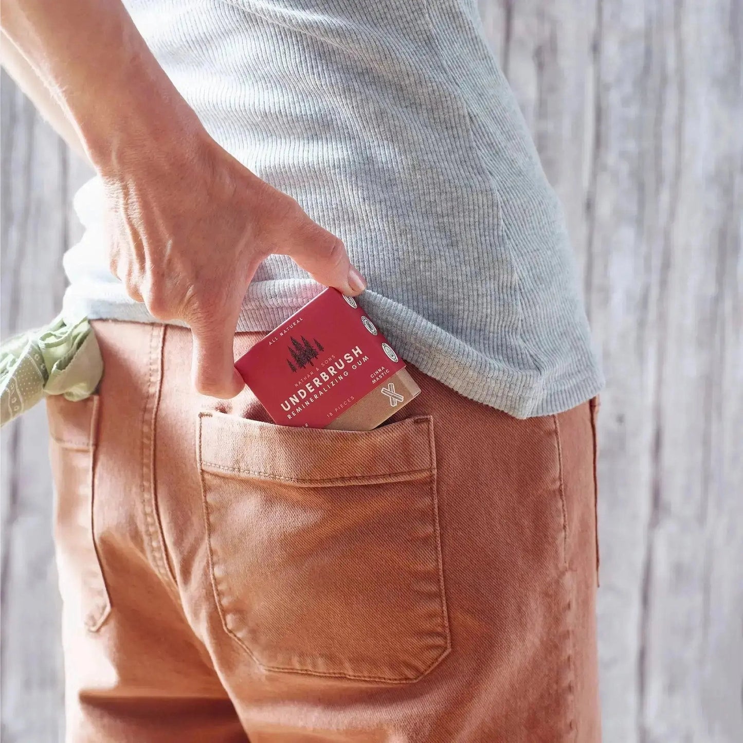 REMINERALIZING CHEWING GUM